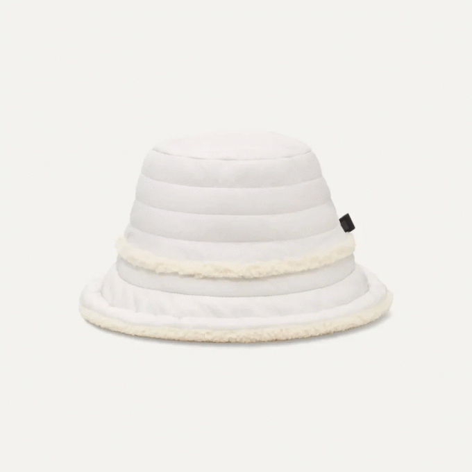 AW UGGfluff Rev Hatt