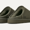 Klassiska slip-on-skor