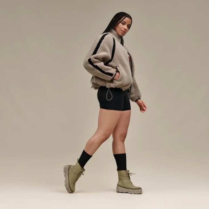 Nikia Virkad UGG Fluffig Jacka