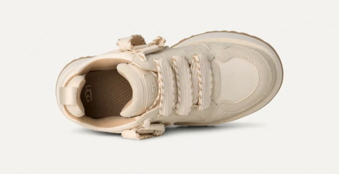UGG Astromel