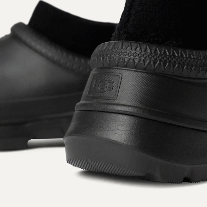 UGG Tasman X